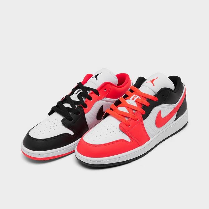 Escritura aniversario pedazo Big Kids' Air Jordan Retro 1 Low SE Casual Shoes| Finish Line