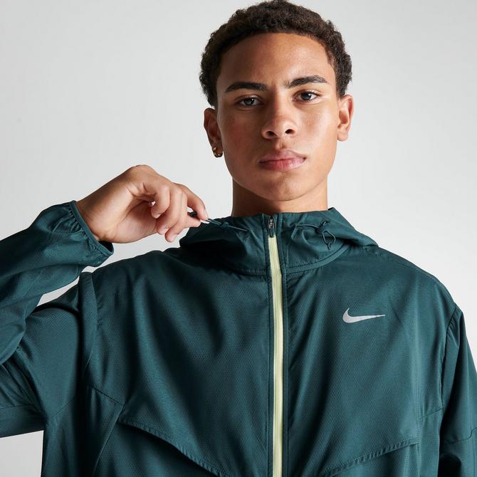 Green nike best sale windbreaker mens