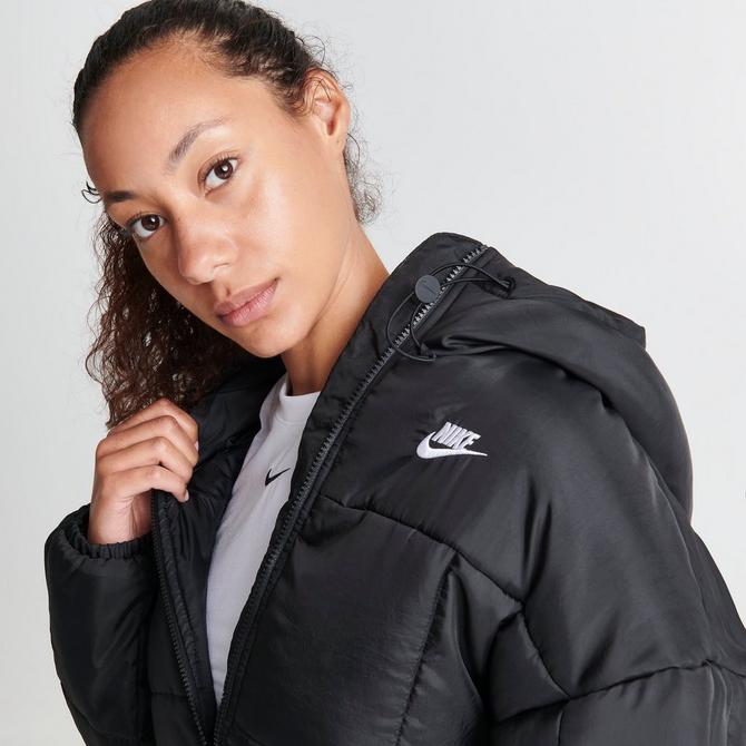 Women's nike clearance black padded jacket