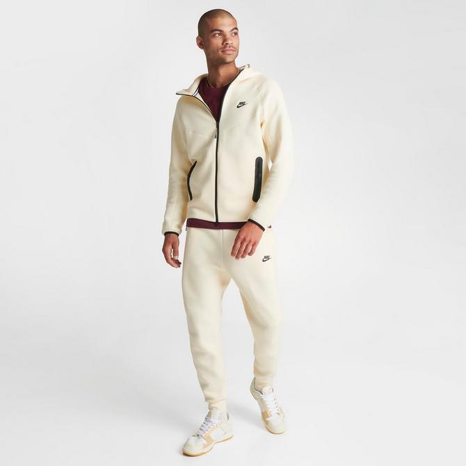 Full nike best sale tech suit