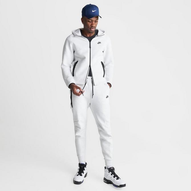 Men's Nike Club Fleece Logo Patch Jogger Pants