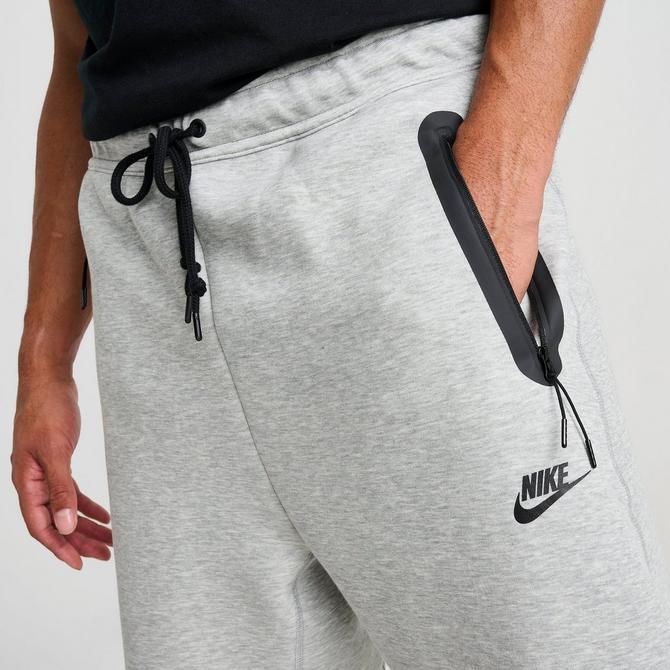 Nike Sportswear Tech Knit Lightweight Jogger Pants in Black for Men