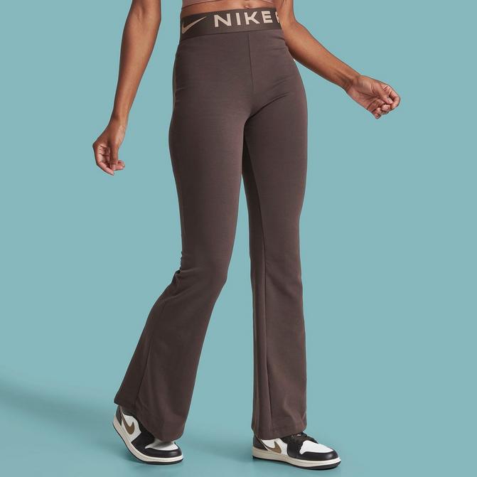 Nike Sportswear Women's High-Waisted Loose Woven Cargo Pants.