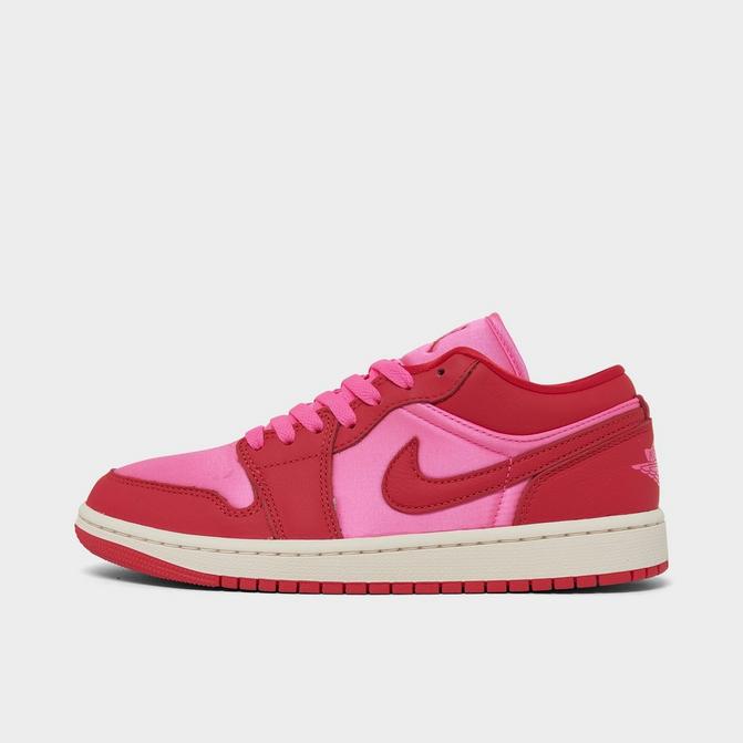 Women's Air Jordan Retro 1 Low SE Casual Shoes