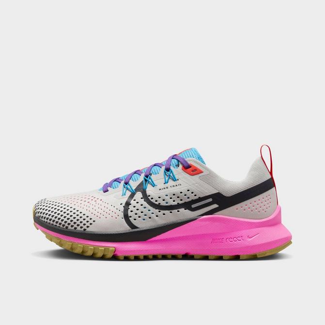 Een computer gebruiken ondergeschikt Onschuld Women's Nike React Pegasus Trail 4 Trail Running Shoes| Finish Line