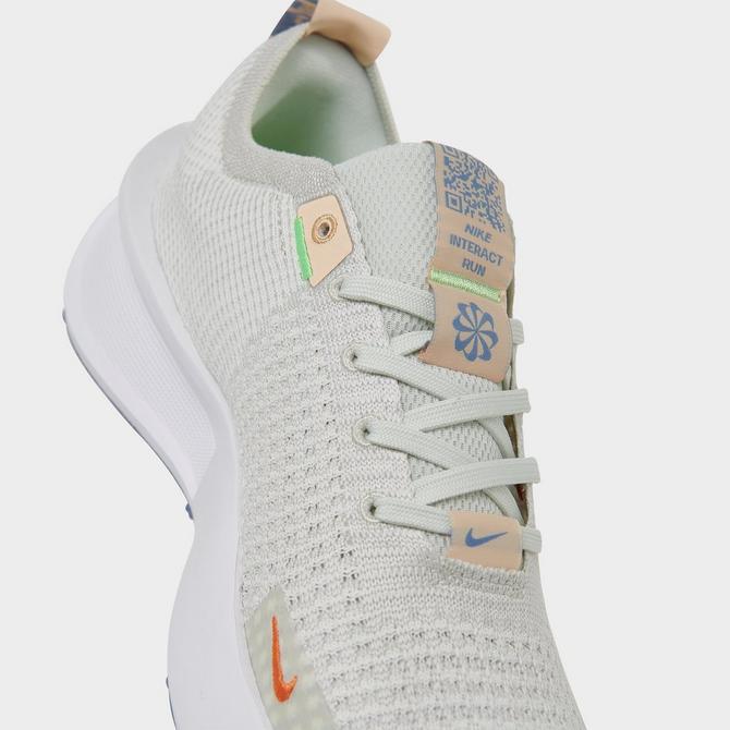 Nike Interact Run Women's Road Running Shoes