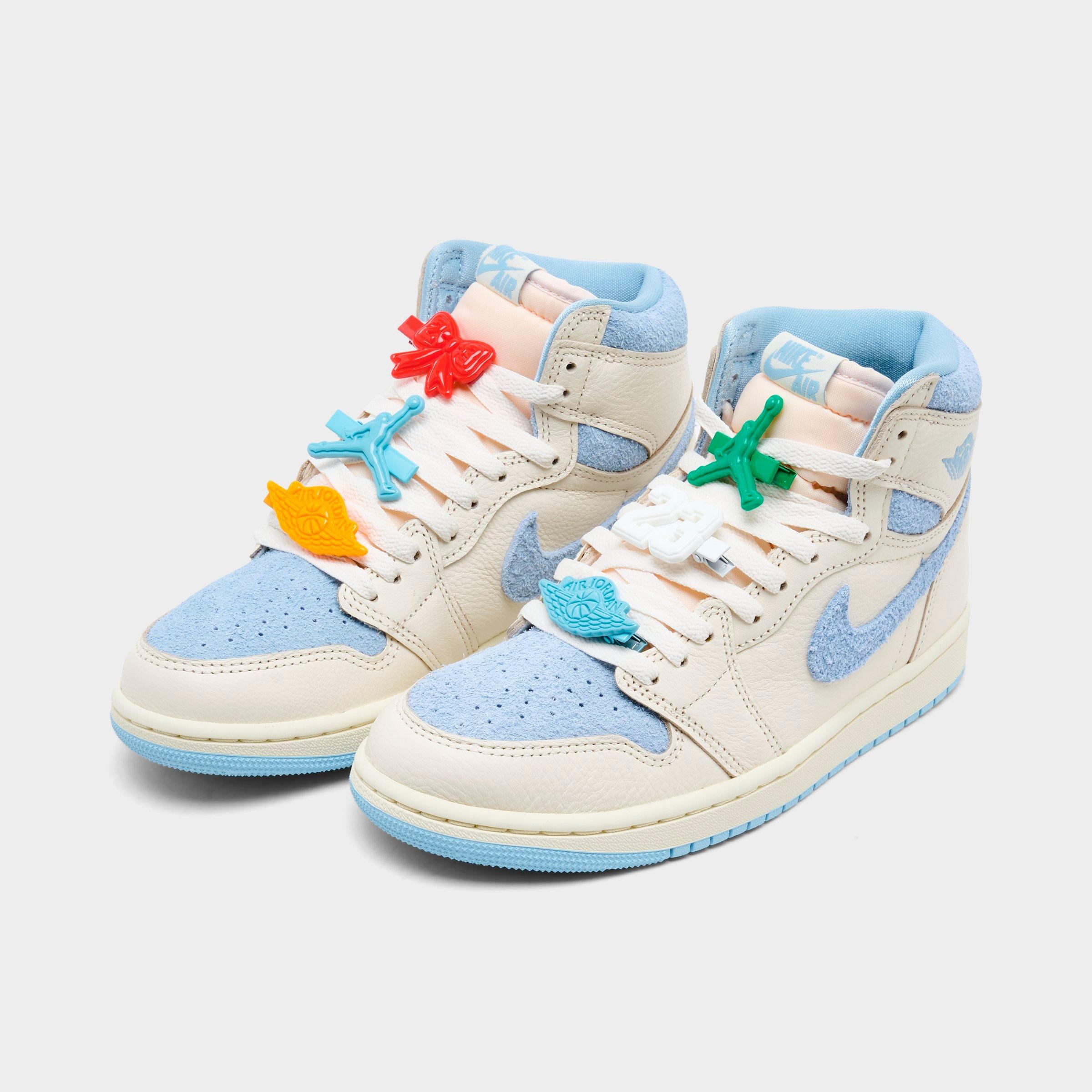 Women's Air Jordan Retro 1 High OG Casual Shoes | Finish Line