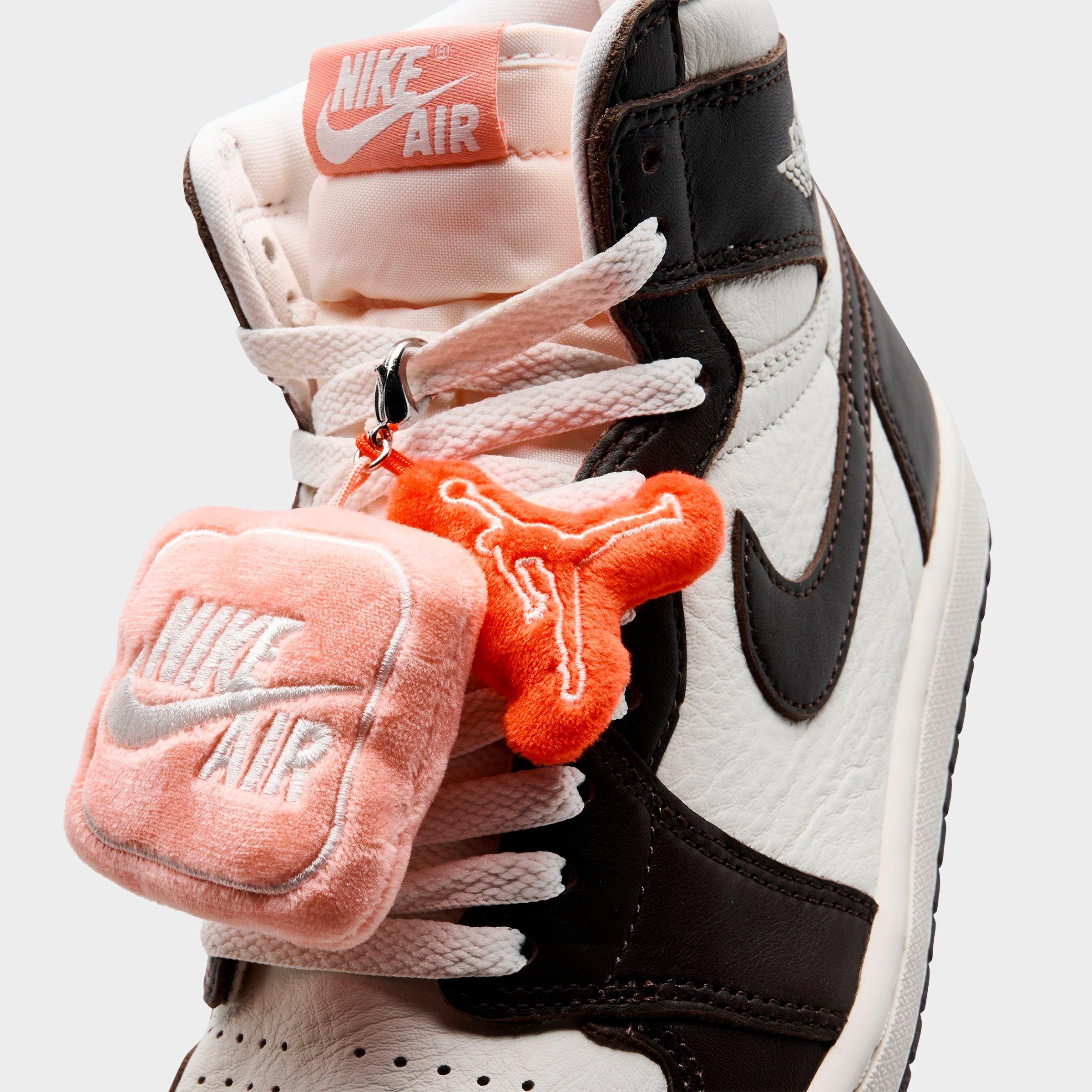 Women's Air Jordan Retro 1 High OG Casual Shoes | Finish Line