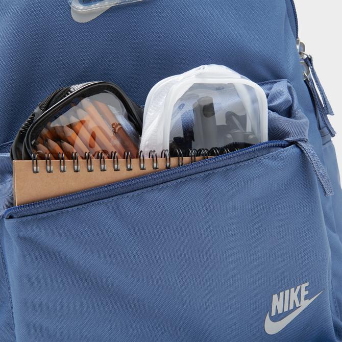 Nike Sportswear Essentials Tote (25L).