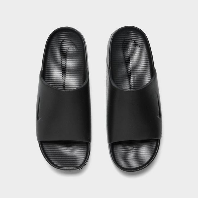 Plain black 2025 nike slides