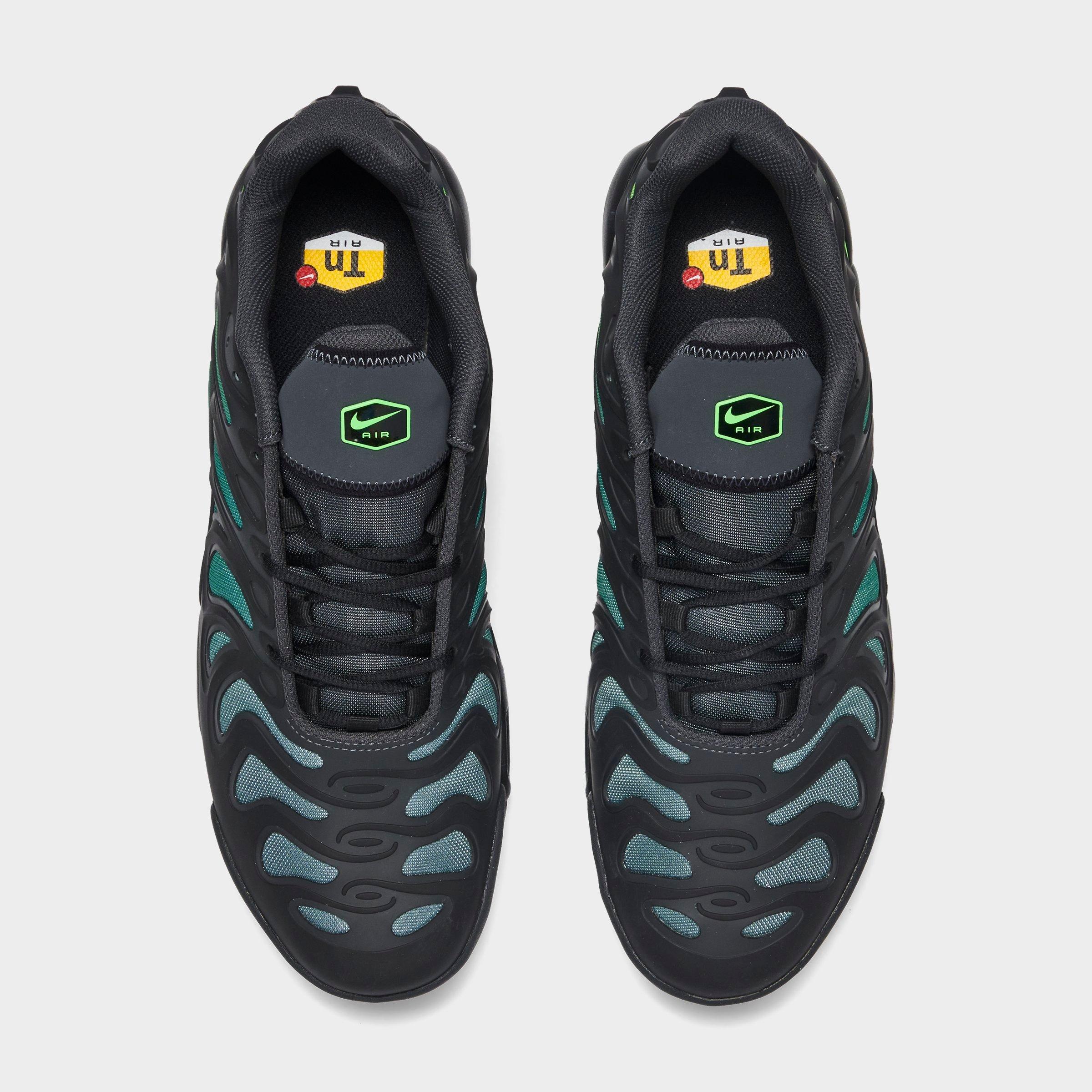 Air max plus finish line