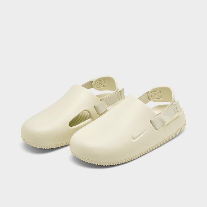 Nike hot sale plastic sandals