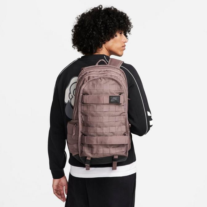 Nike sportswear essentials winterized best sale mini backpack