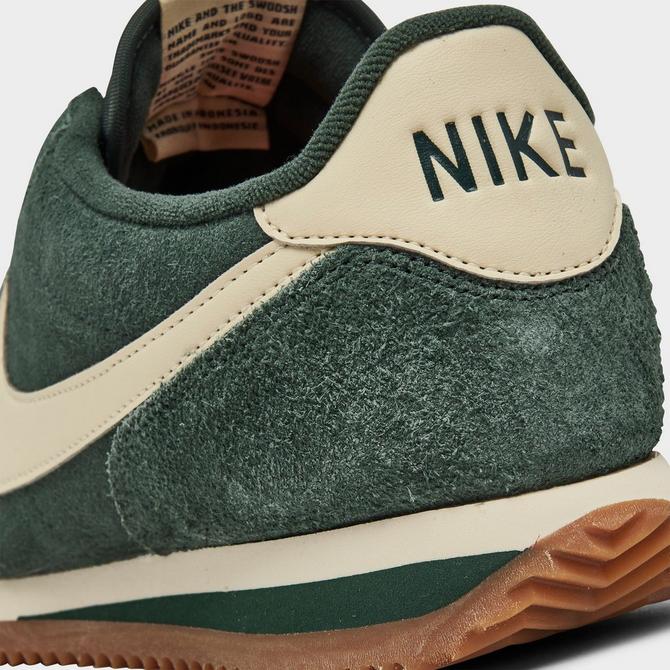 Cortez nike green hotsell