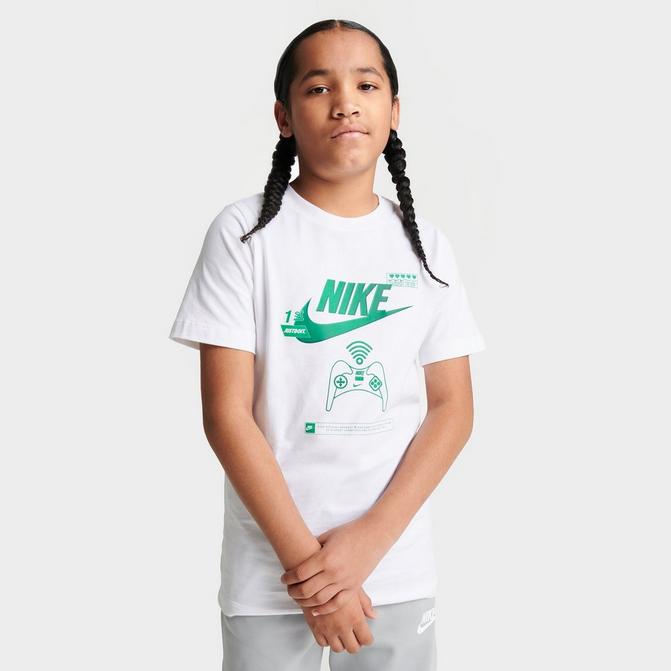 finish line nike t shirts