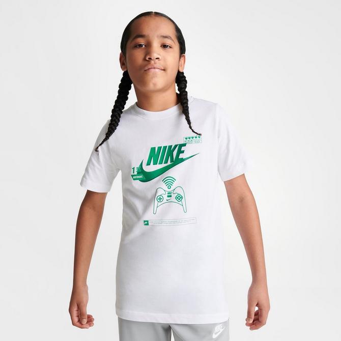 finish line nike t shirts