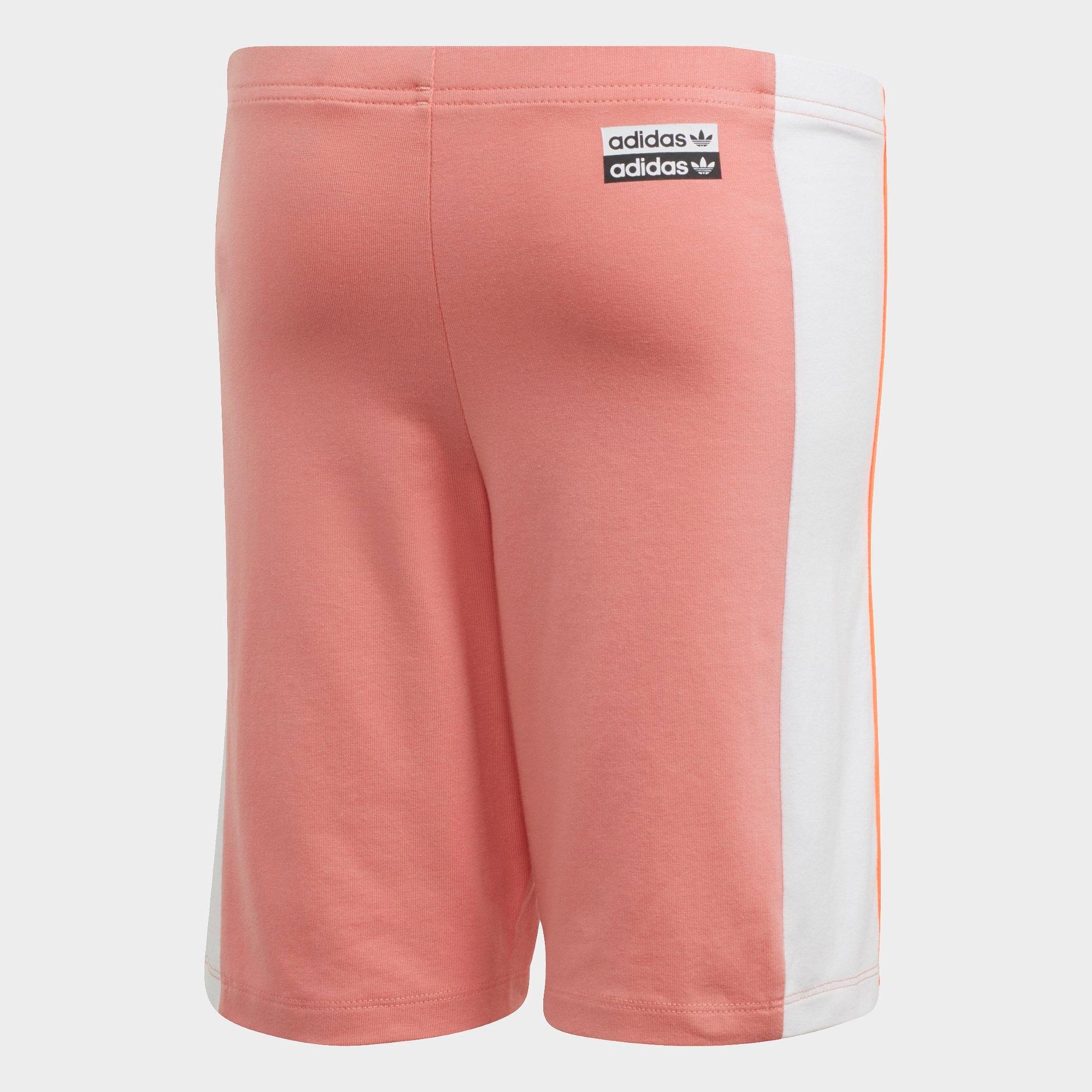 three quarter cycling shorts