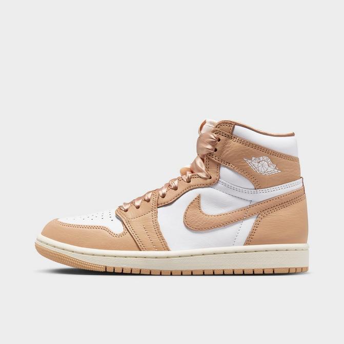 Women's Air Jordan Retro 1 High OG Casual Shoes| Finish Line