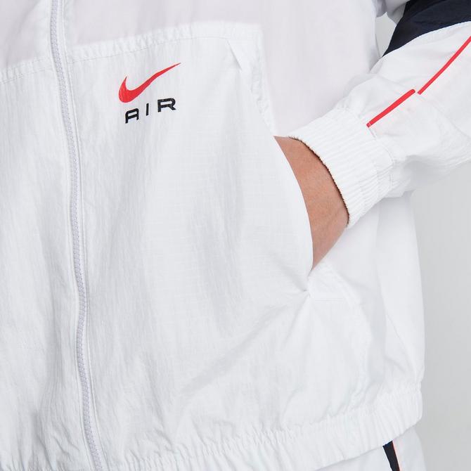 Finish Line on X: winter uniform ☁️ 📸 @vincesirico shop Nike