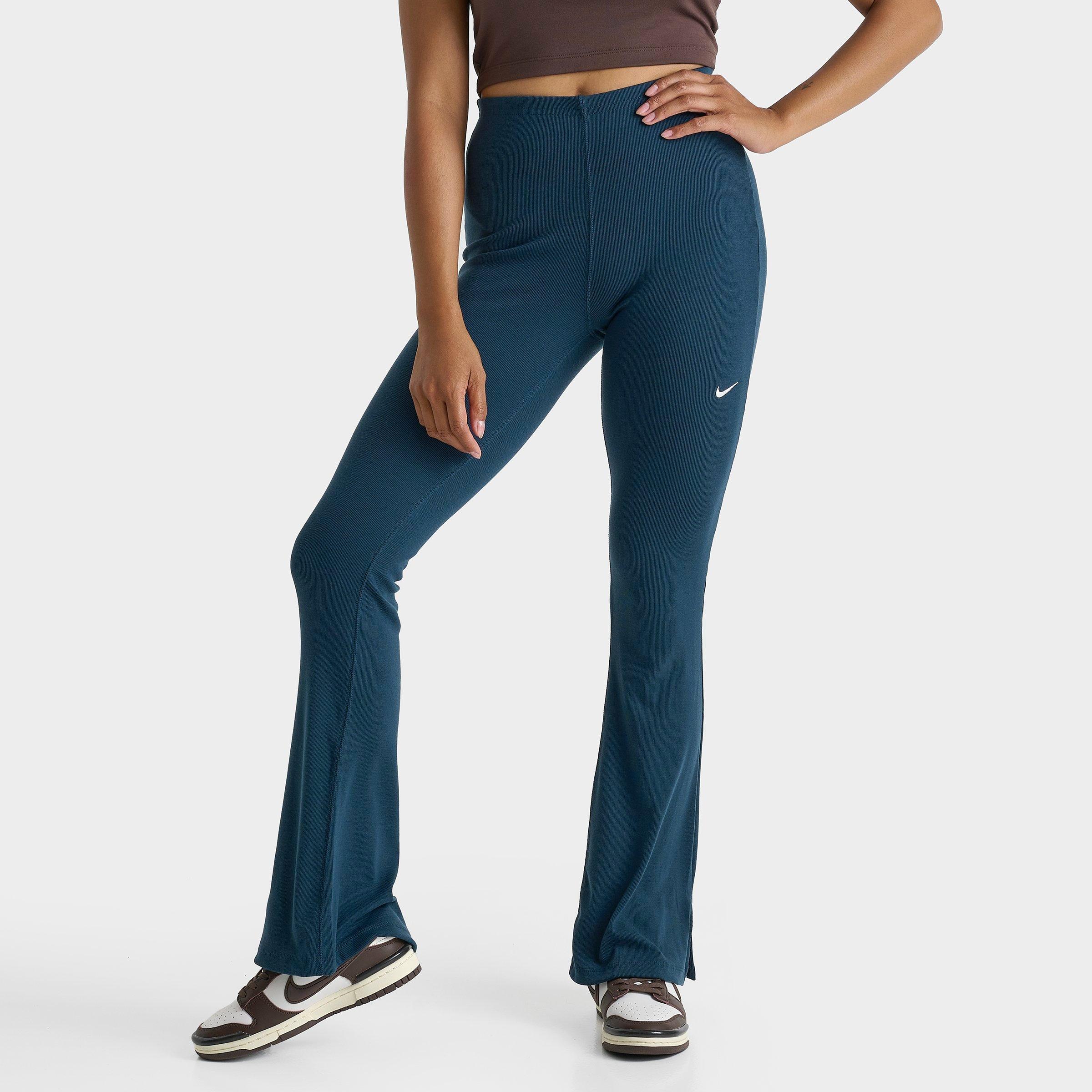 Women's Nike Sportswear Chill Knit Flared Leggings