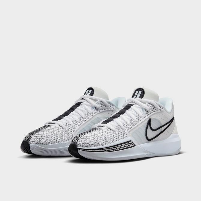 Womens nike clearance basketball shoes white