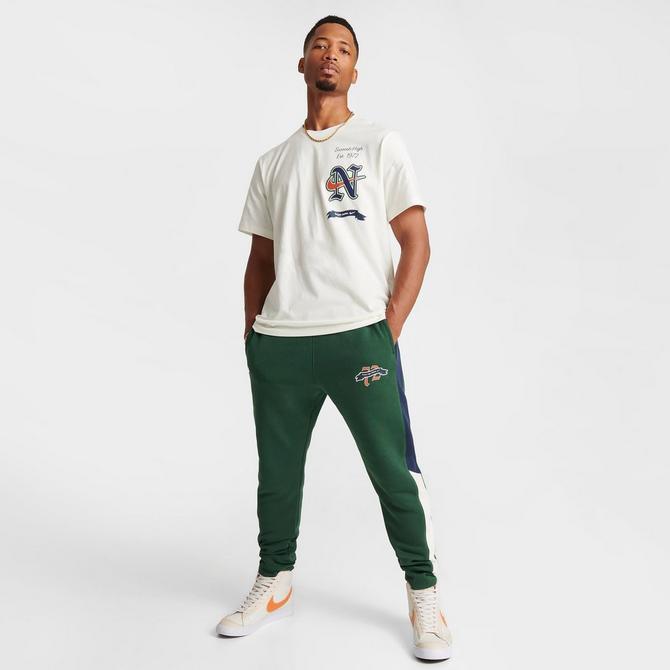 Nike shop graphic joggers