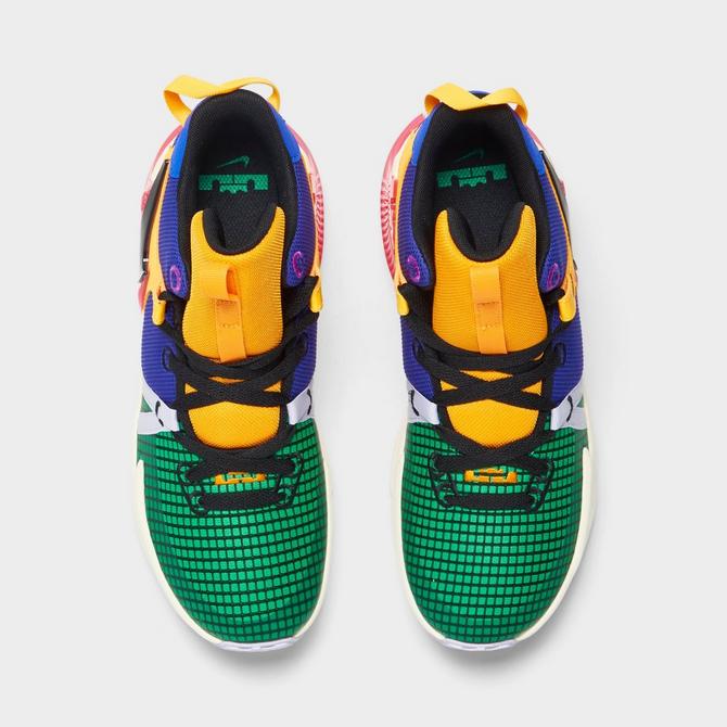 Finish line lebron soldier on sale 10