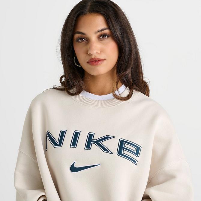 Women's nike crewnecks hotsell