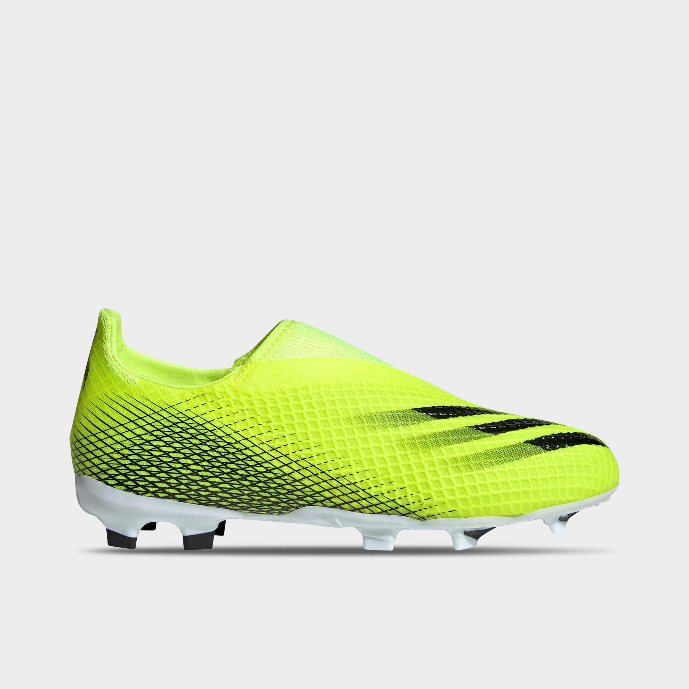 laceless nike soccer cleats