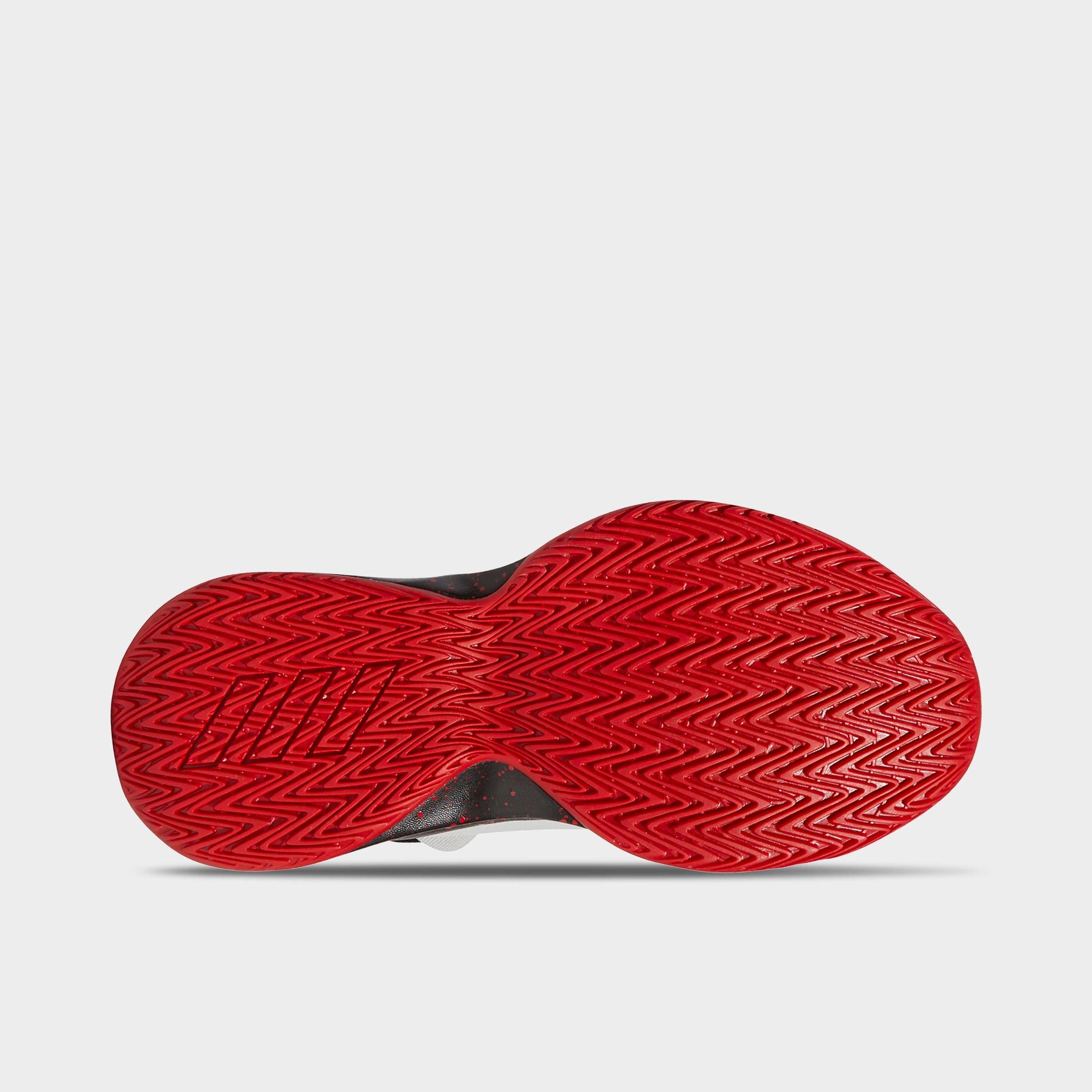 kids wide basketball shoes