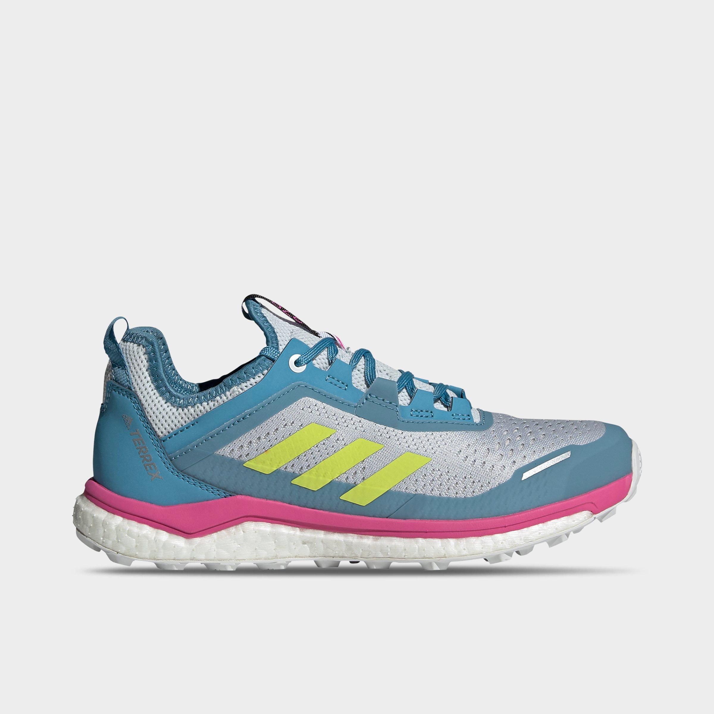 adidas terrex vs nike