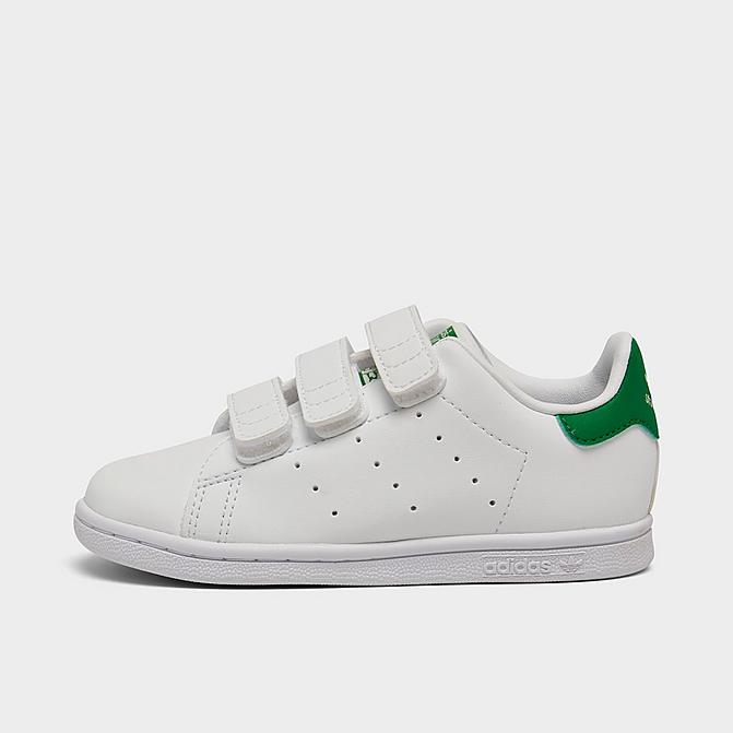 Right view of Kids' Toddler adidas Originals Stan Smith Hook-and-Loop Strap Casual Shoes in Cloud White/Cloud White/Green Click to zoom