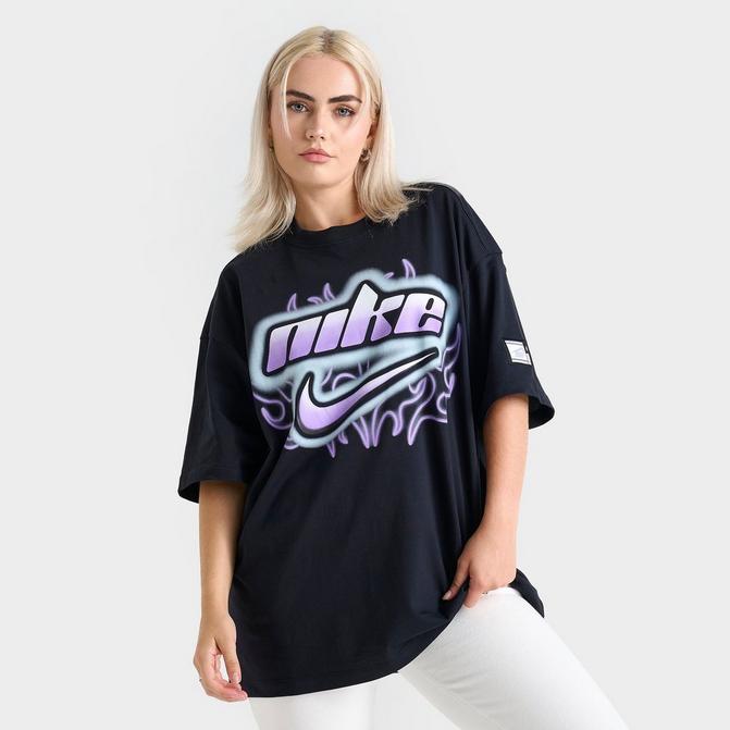 Women s Nike Sportswear Oversized Short Sleeve T Shirt Finish Line