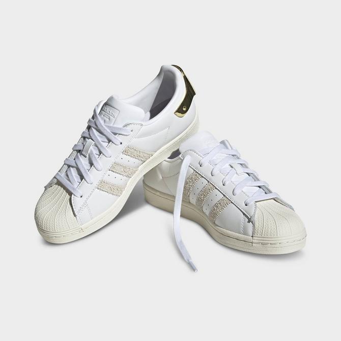 Women's adidas originals 2024 superstar metallic casual shoes