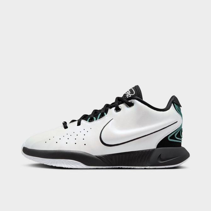 Boys black nike basketball shoes online