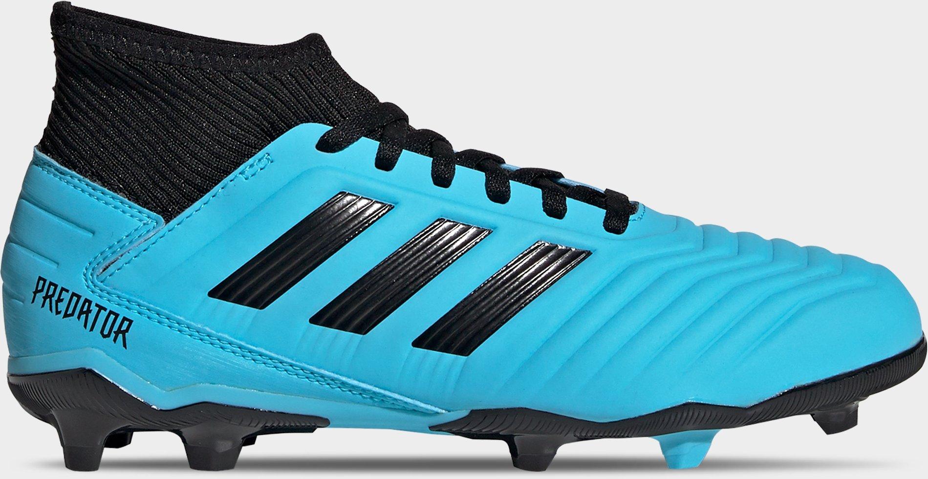 indoor predator soccer shoes