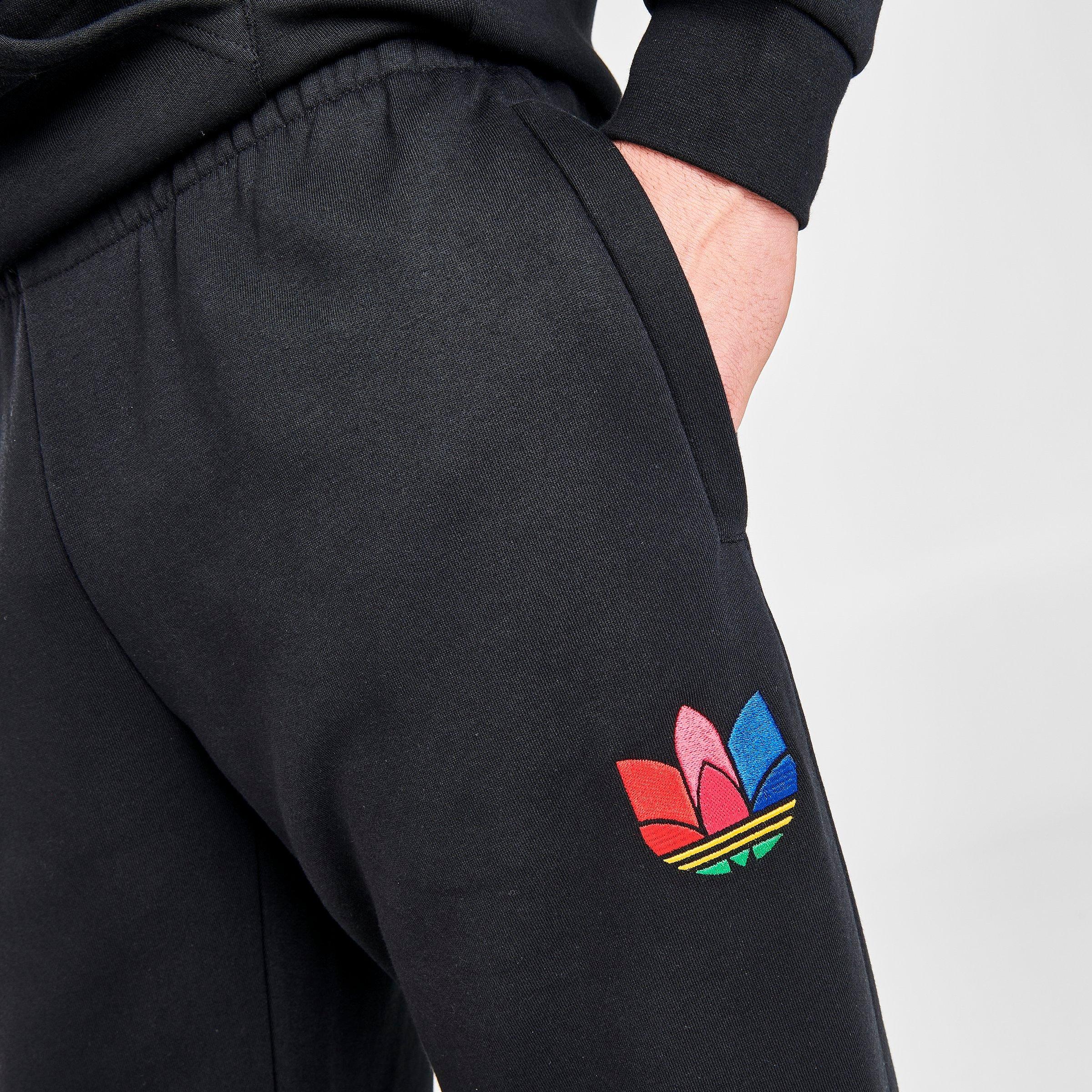 3d trefoil graphic crewneck sweatshirt