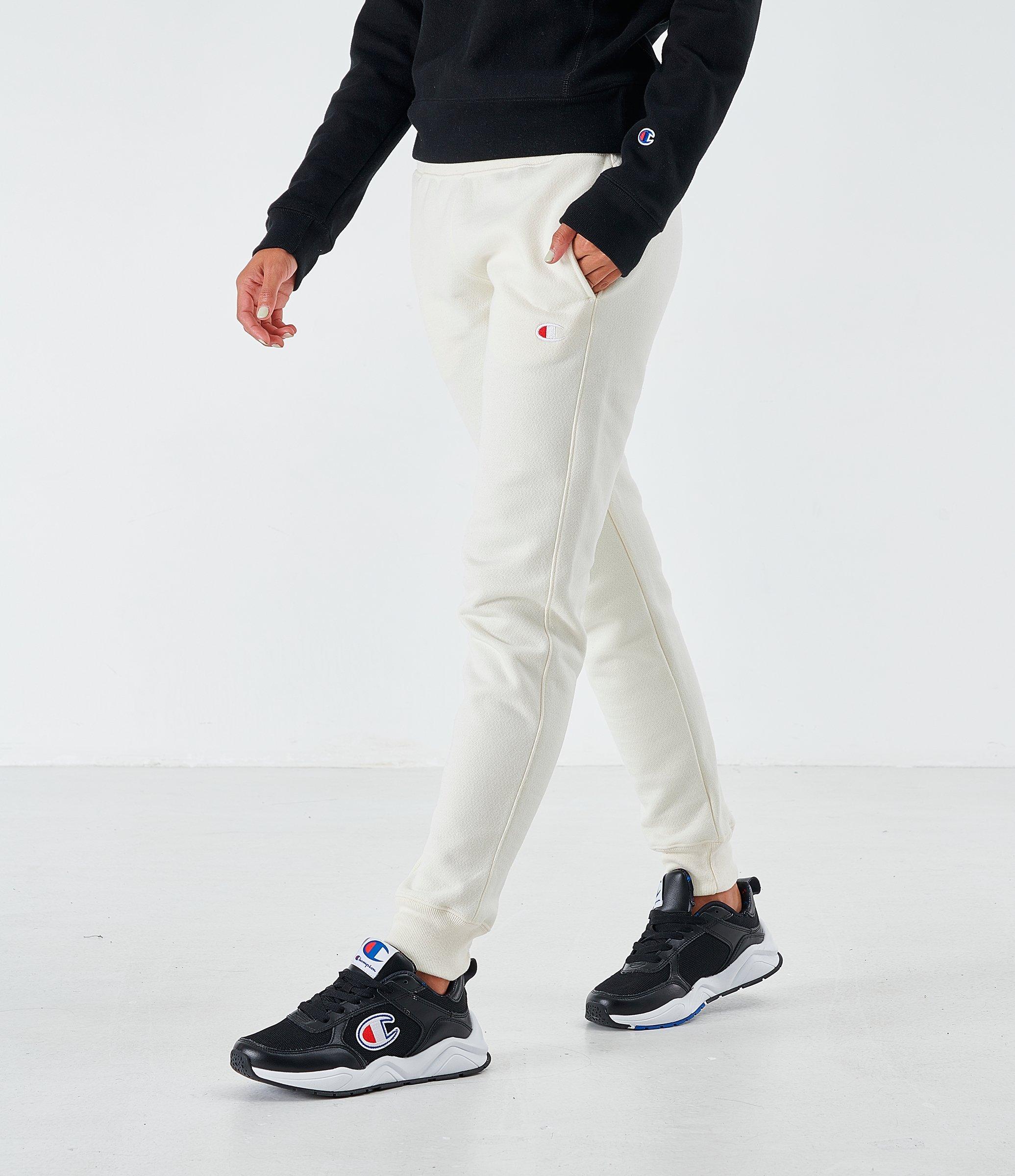 champion logo sweatpants