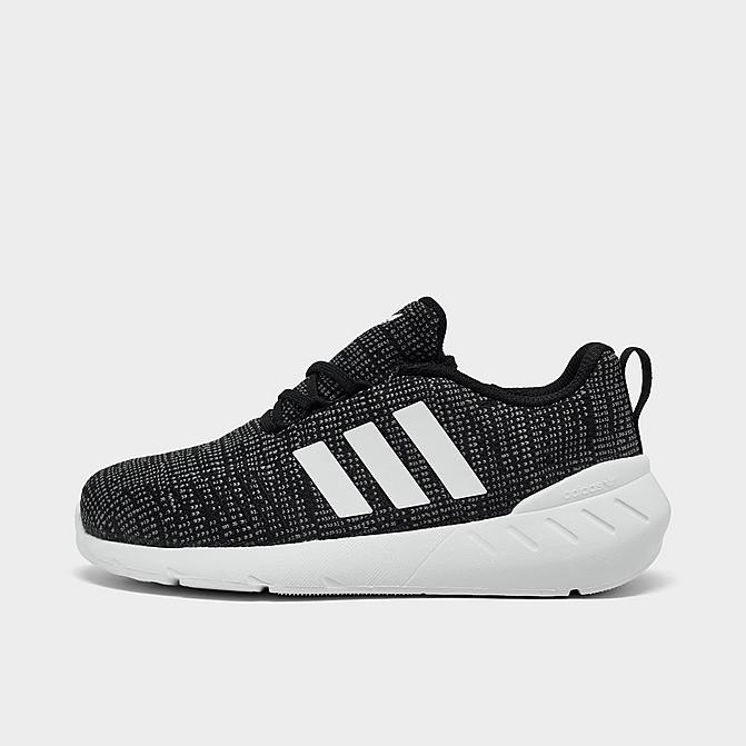 Right view of Little Kids' adidas Originals Swift Run 22 Casual Shoes in Core Black/Cloud White/Grey Five Click to zoom
