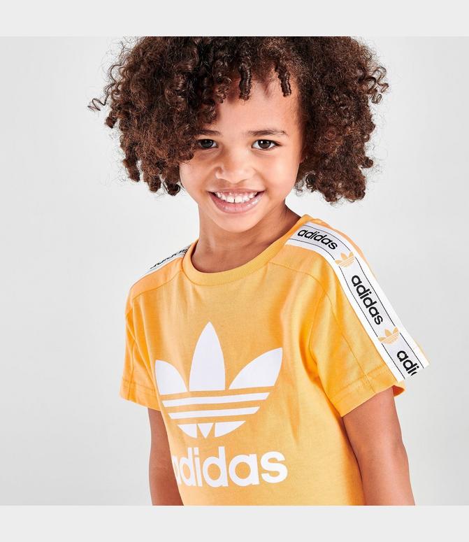 Boys' Little Kids' adidas Originals On The Edge T-Shirt and Shorts ...