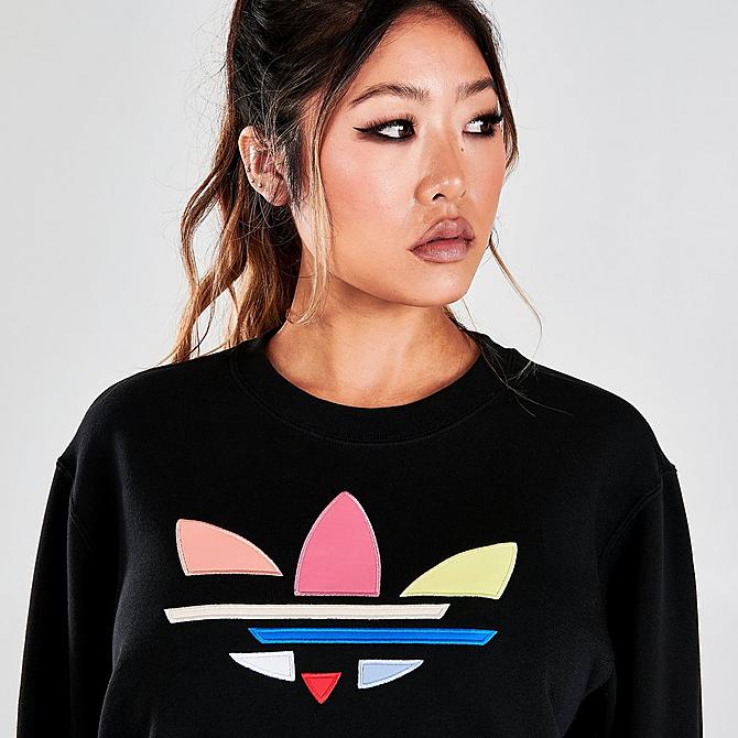 On Model 5 view of Women's adidas Originals Adicolor Shattered Trefoil Cropped Sweatshirt in Black Click to zoom