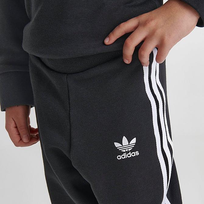On Model 6 view of Infant and Kids' Toddler adidas Originals Trefoil Pullover Hoodie and Jogger Pants Set in Black/White Click to zoom