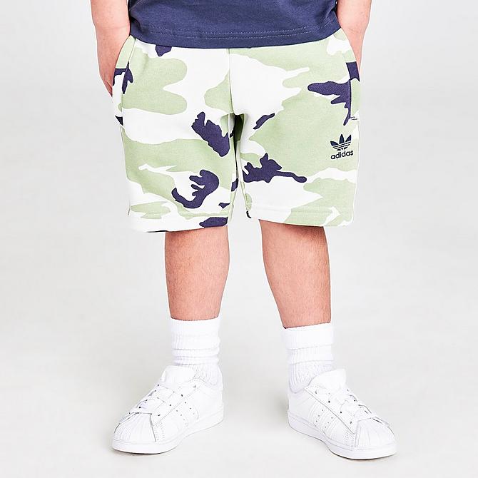 Back Right view of Boys' Little Kids' adidas Originals Camo Shorts and T-Shirt Set in Shadow Navy Click to zoom