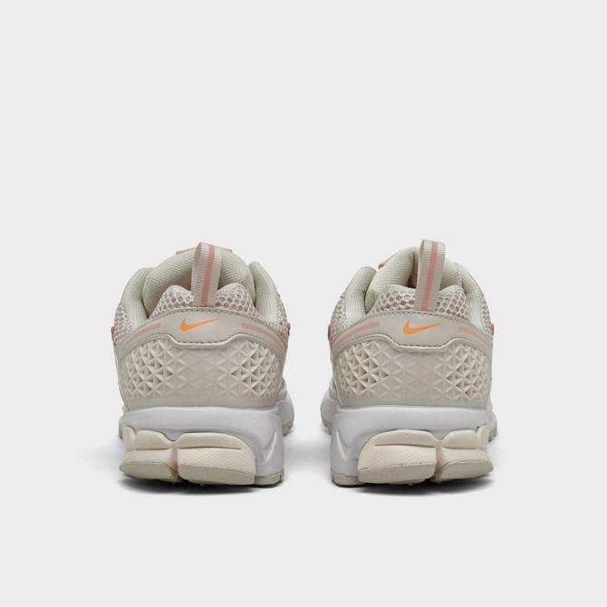 Left view of Girls' Big Kids’ Nike Vomero 5 Casual Shoes in Phantom/Echo Pink/Light Orewood Brown/White Click to zoom