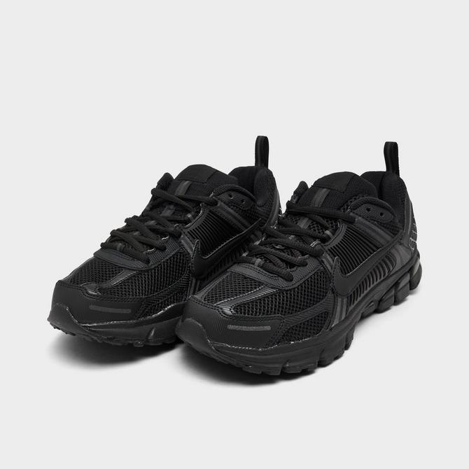 Three Quarter view of Big Kids' Nike Vomero 5 Casual Shoes in Black/Black Click to zoom