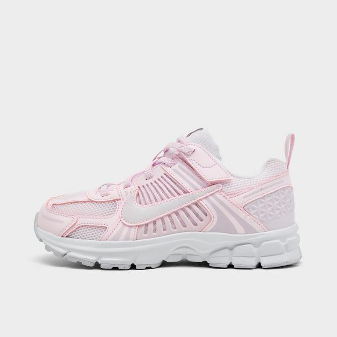 Right view of Girls' Little Kids' Nike Vomero 5 Stretch Lace Casual Shoes in Pearl Pink/Bleached Lilac/Summit White/Vast Grey Click to zoom