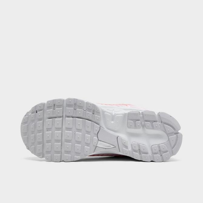 Bottom view of Girls' Little Kids' Nike Vomero 5 Stretch Lace Casual Shoes in Pearl Pink/Bleached Lilac/Summit White/Vast Grey Click to zoom