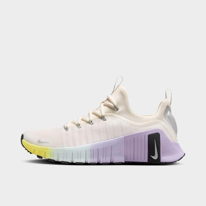 Right view of Women’s Nike Free Metcon 6 SE Training Shoes in Phantom/Metallic Silver/Black/Hydrangeas Click to zoom