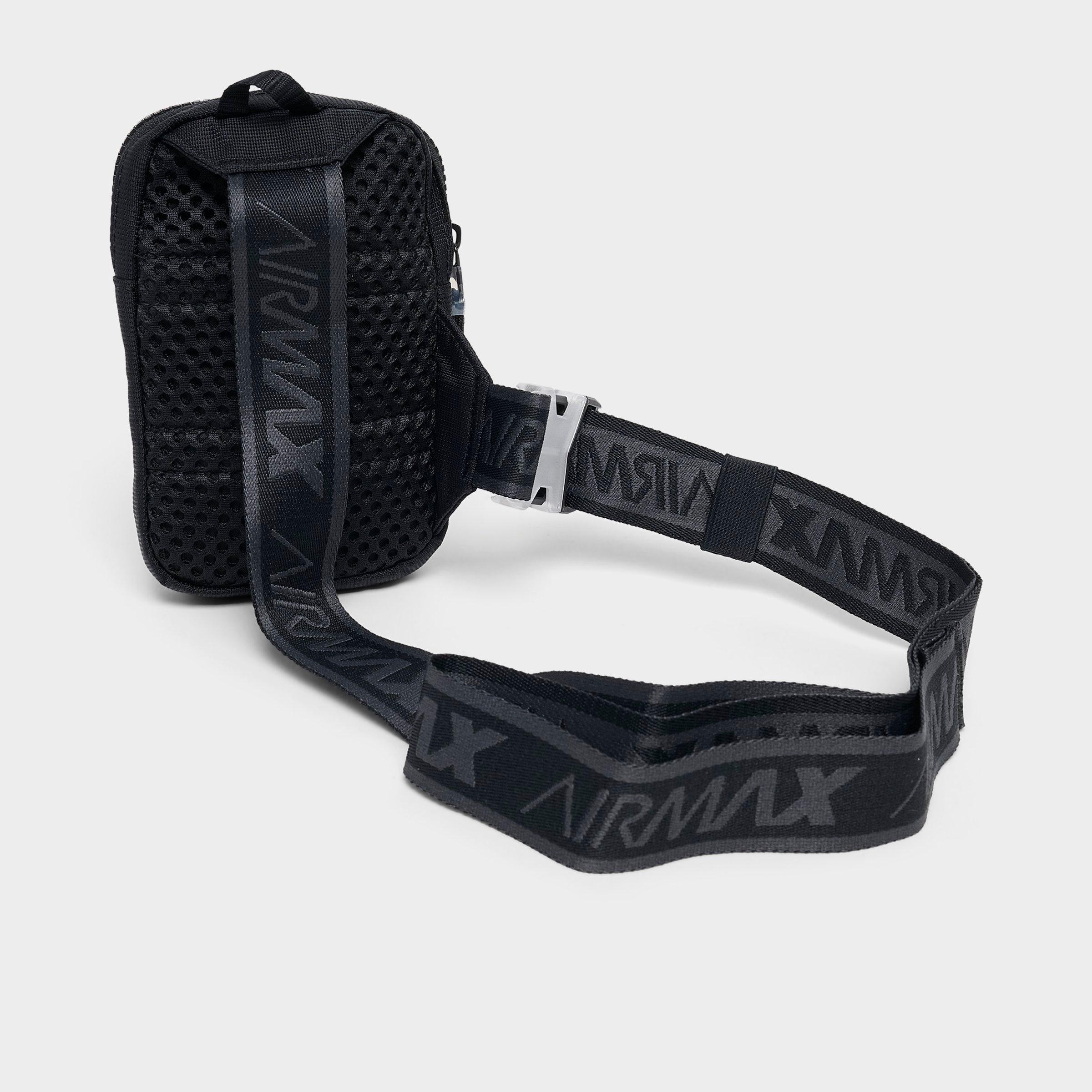 Nike Sportswear Essentials Crossbody Bag (1L)