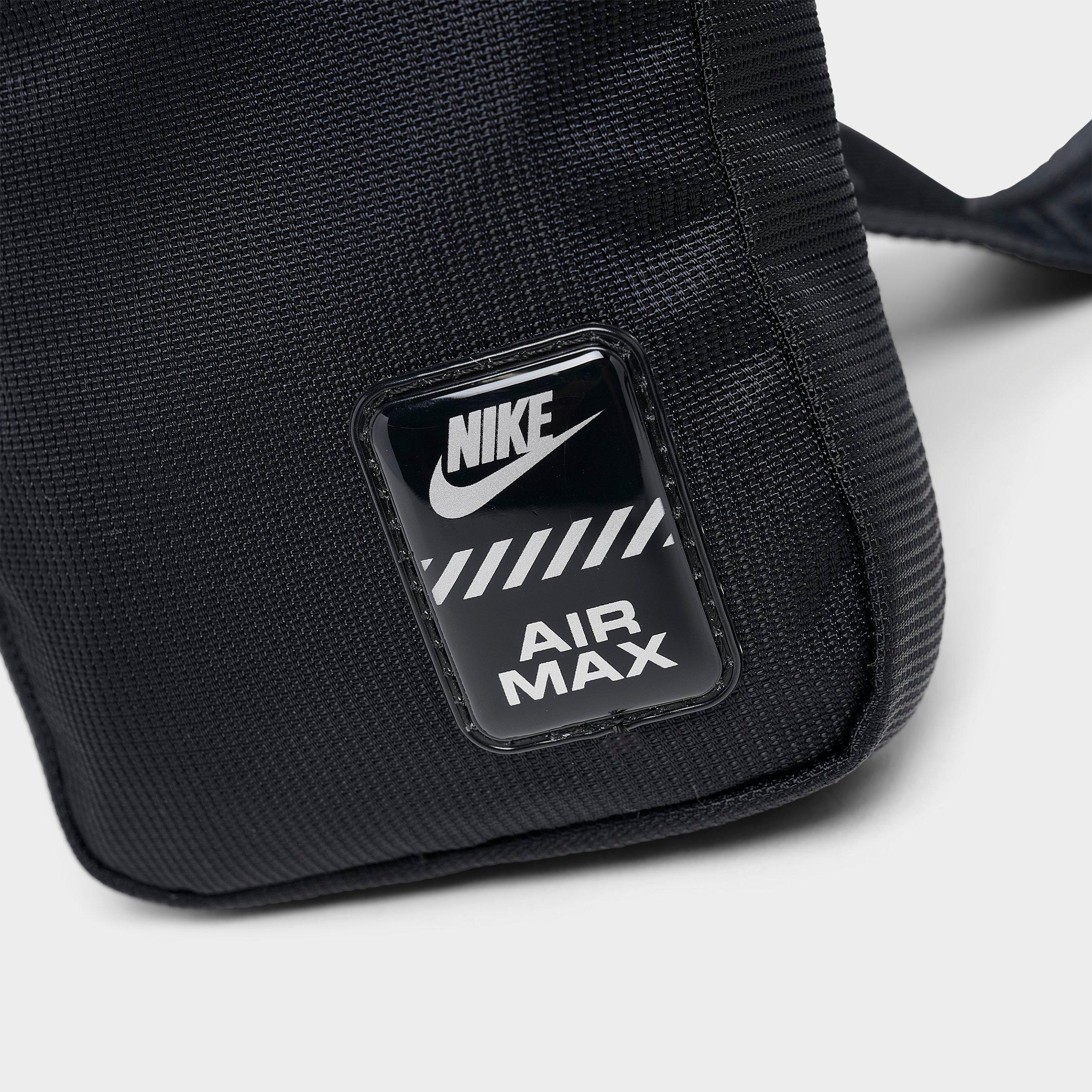 Nike Sportswear Essentials Crossbody Bag (1L)